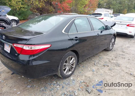 2015 Toyota Camry Se z USA, uszkodzony, nr VIN 4T1BF1FK9FU069790